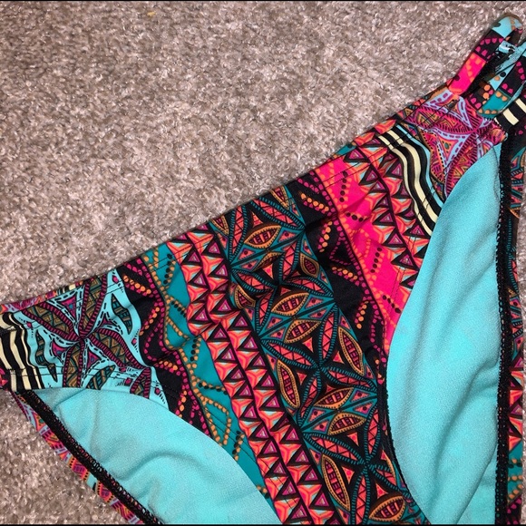 H and H Multicolor Bikini Bottoms size 16 - Picture 3 of 6